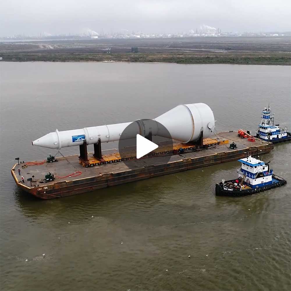 Video of KOG heavy transport from Port of Houston to refinery.